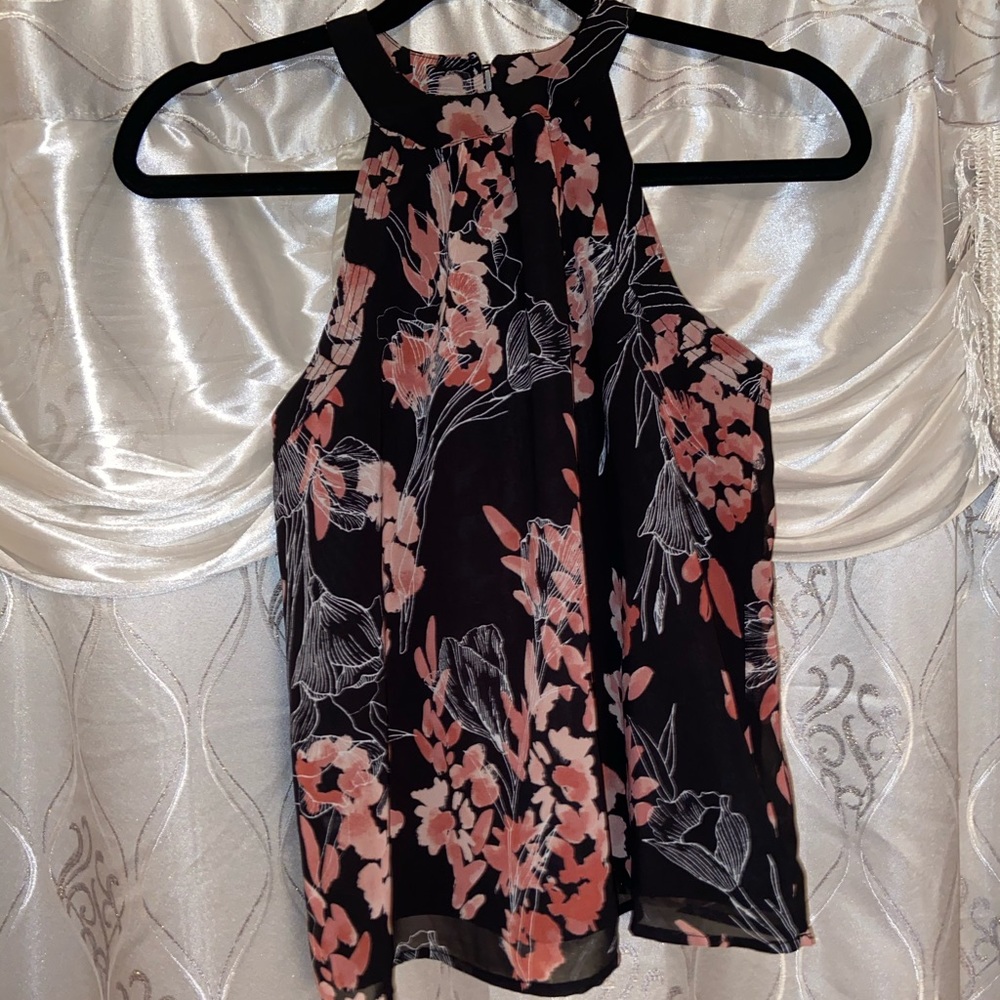 🌸NWT A NEW DAY flowy top